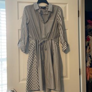 DKNY striped w pockets shirt dress large
